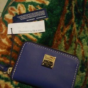 Dooney & Bourke wallet